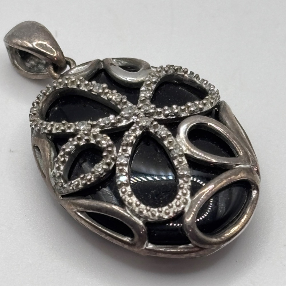 Vintage Clyde Duneier CID HDS Sterling Silver Black Stone Scroll Cage Pendant